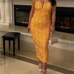 Orange sequins strapless dress